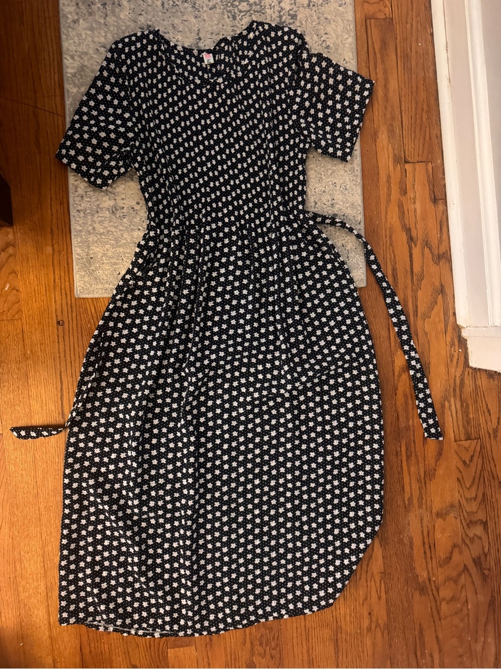 Ruby & Bloom Floral Midi Dress in Black & Pink Like New